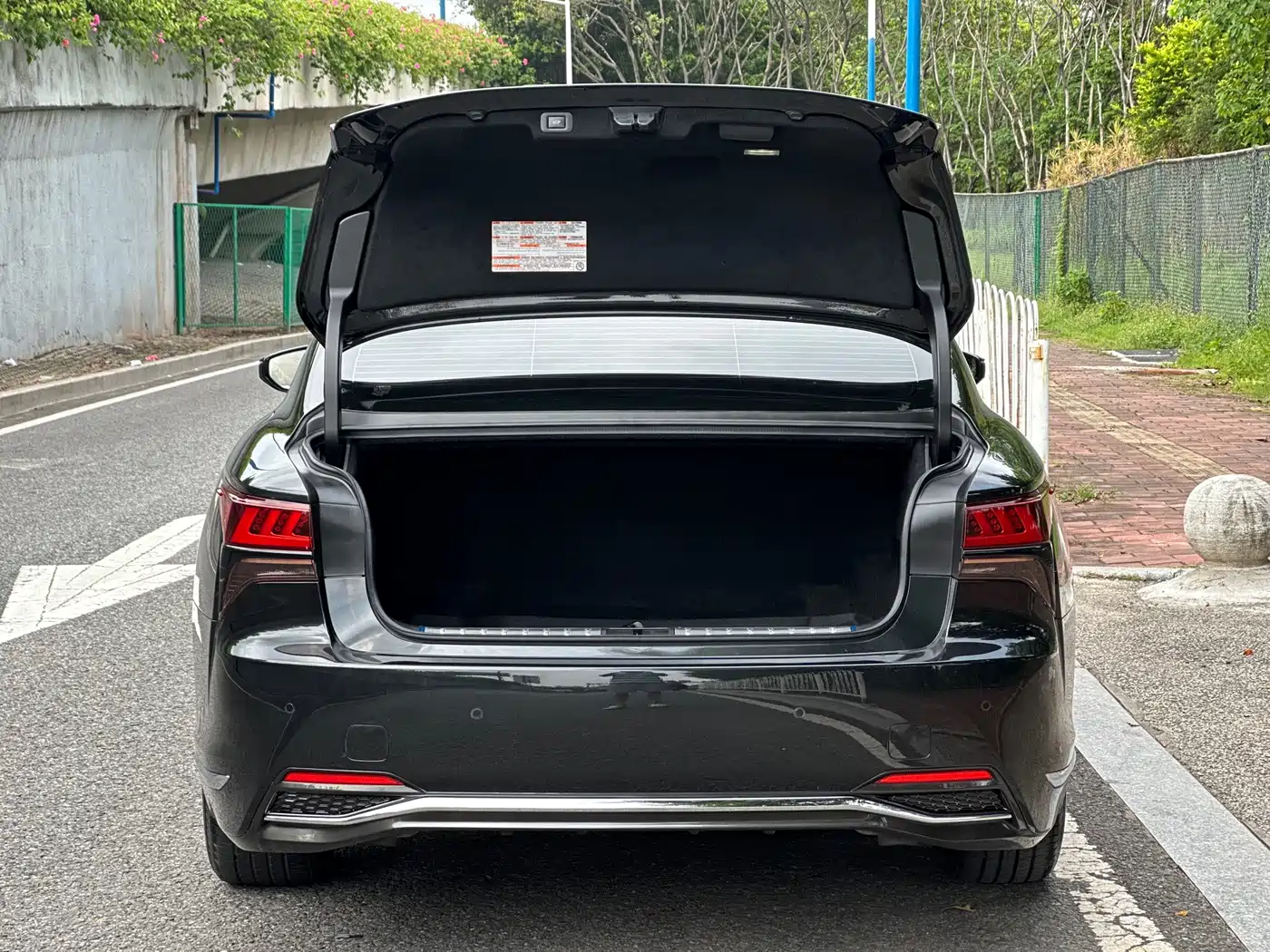 Lexus LS 2022 2021 500h Premium Edition