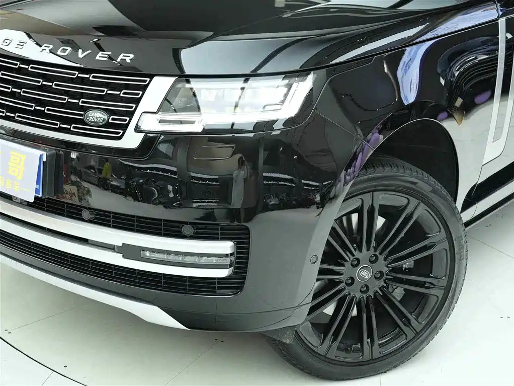 Land Rover Range Rover 2025 3.0 L6 400PS Genesis Extended Wheelbase фото 28