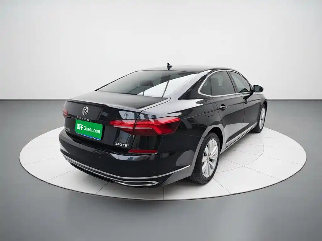 Photo 6 - Volkswagen Passat
