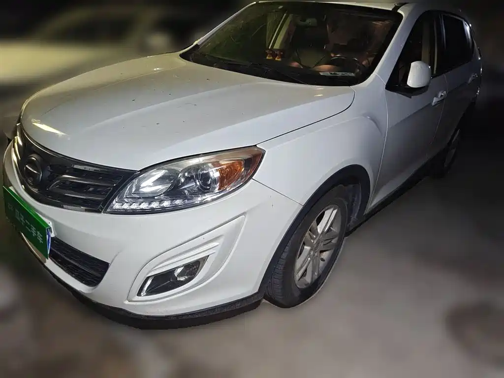 GAC Trumpchi Trumpchi GS5 2014 2.0L Automatic 2WD Premium Edition