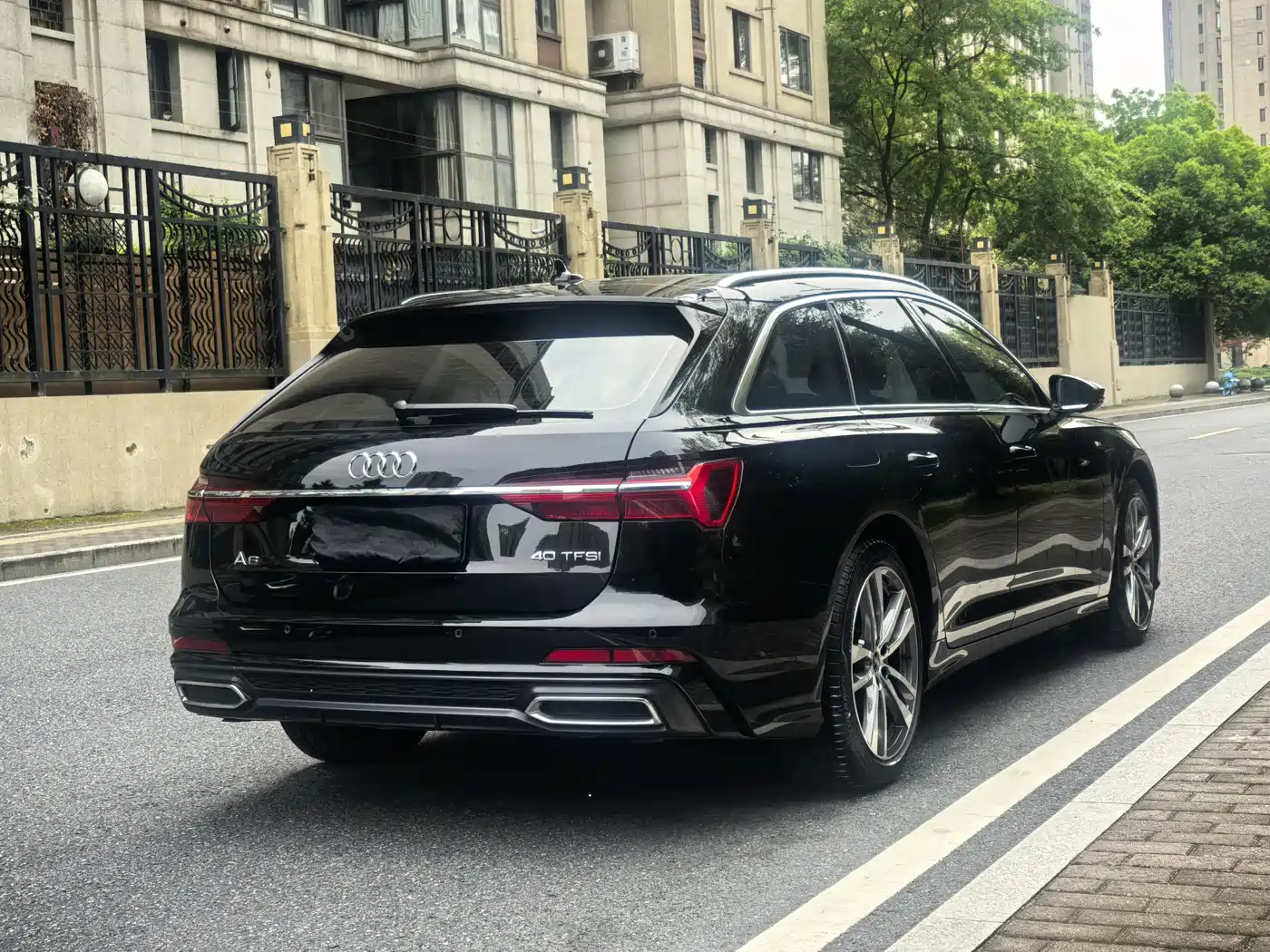 Audi A6 (Import) 2023 Avant Pioneer 40 TFSI Luxury Dynamic фото 4