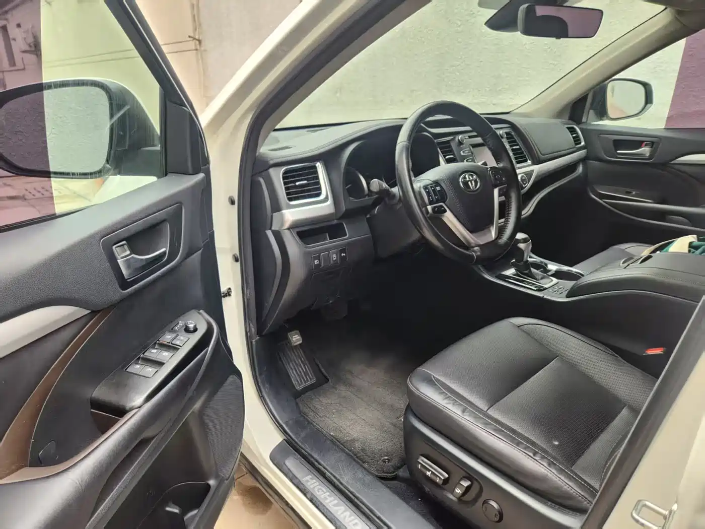 Toyota Highlander 2018 2.0T 4WD Luxury 7-seater (China V) фото 3
