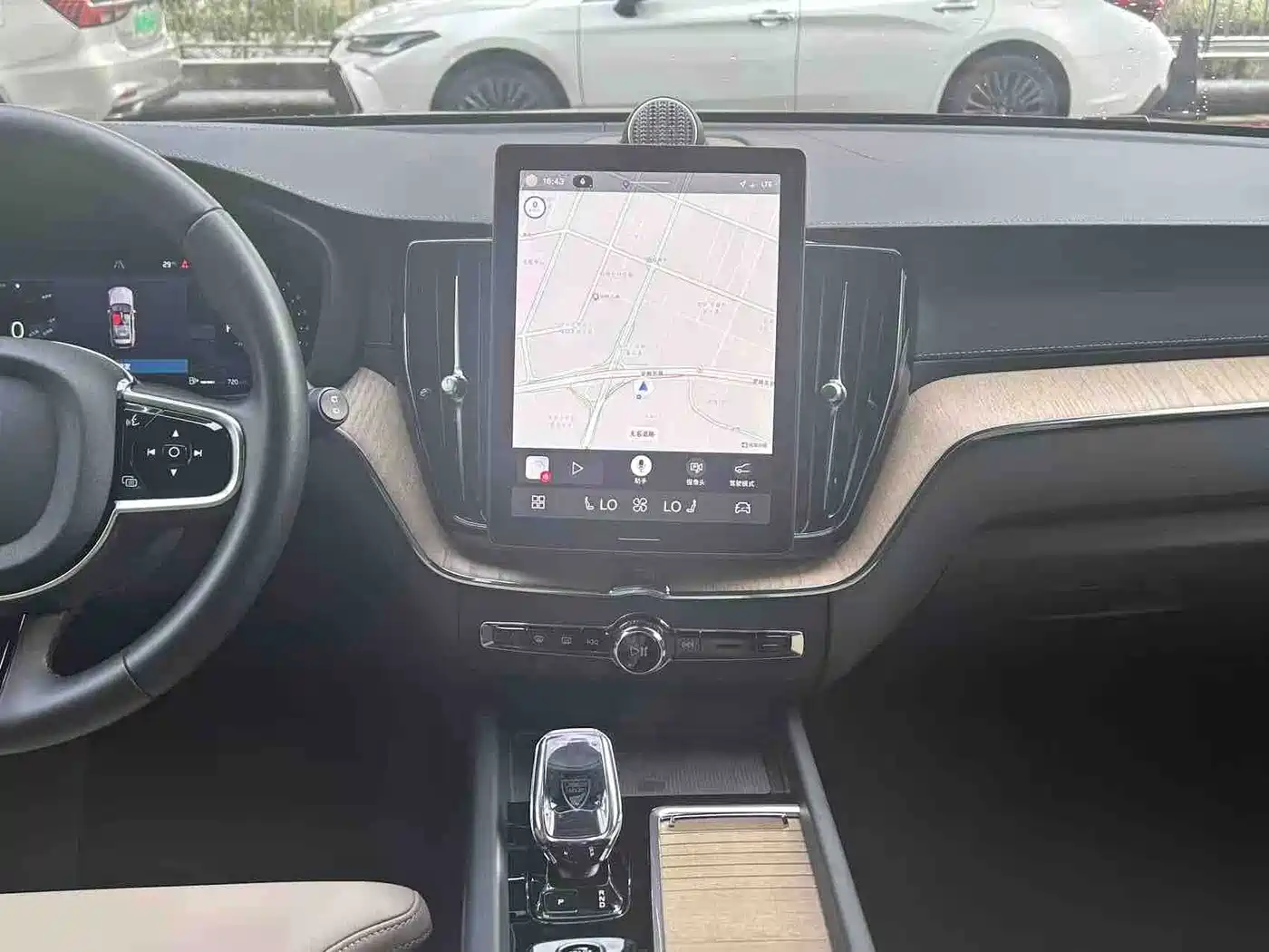 Volvo XC60 2025 2026 Model B5 AWD Premium Luxury