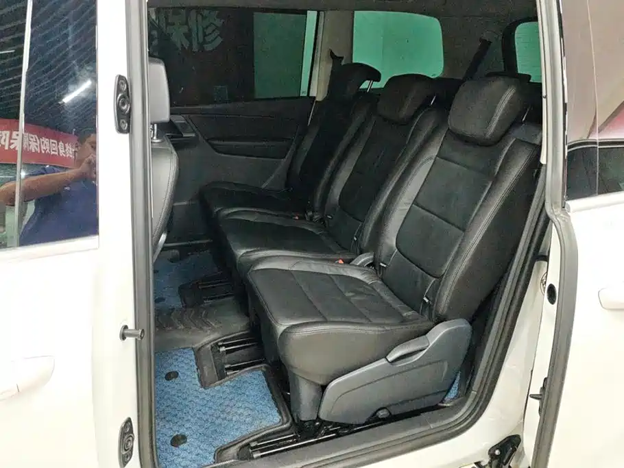 Volkswagen Sharan 2019 2019 380TSI Premium 7-Seater