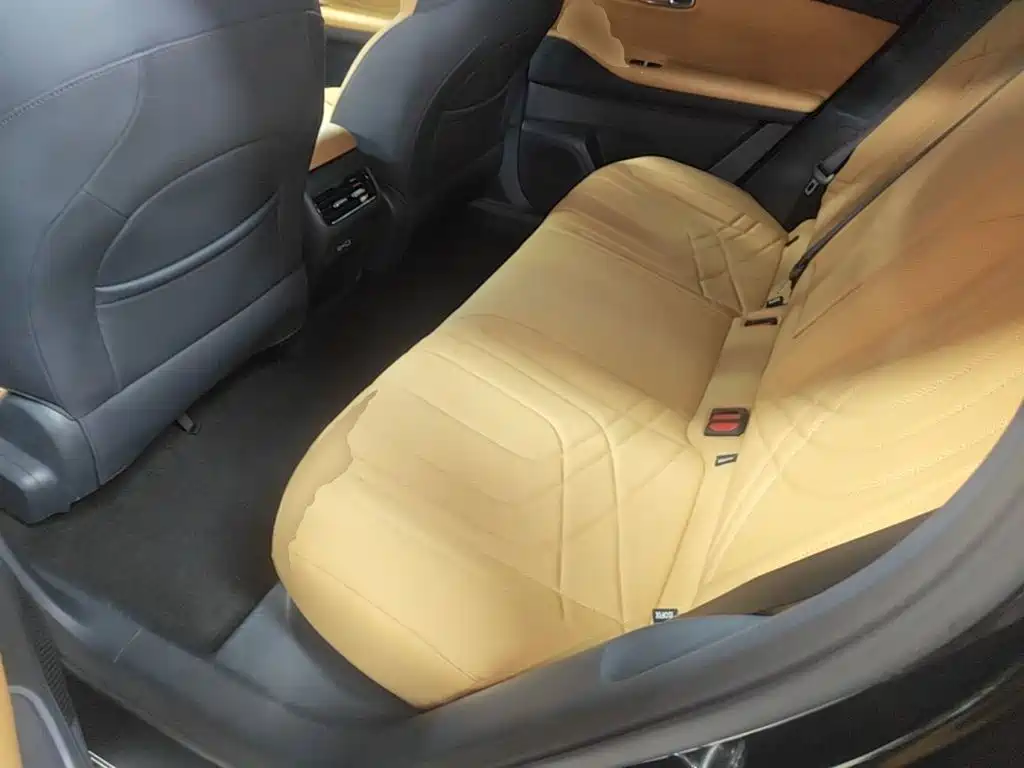 Geely Galaxy Galaxy Starship 7 EM-i 2025 2025 Model 120km Voyage+ Edition
