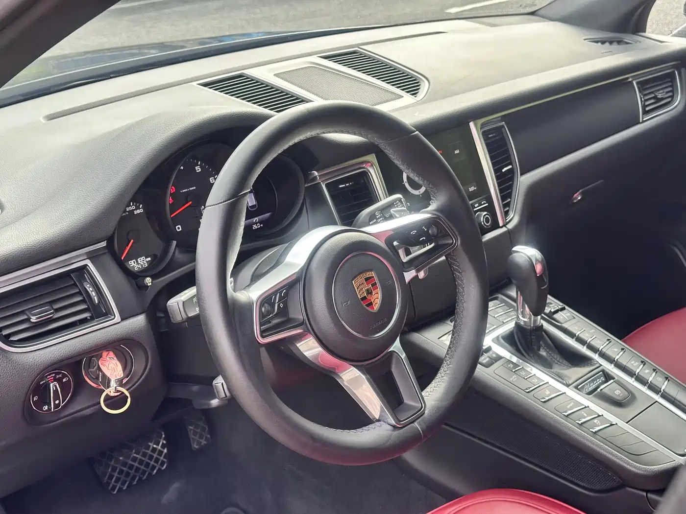 Porsche Macan 2017 Macan 2.0T фото 19