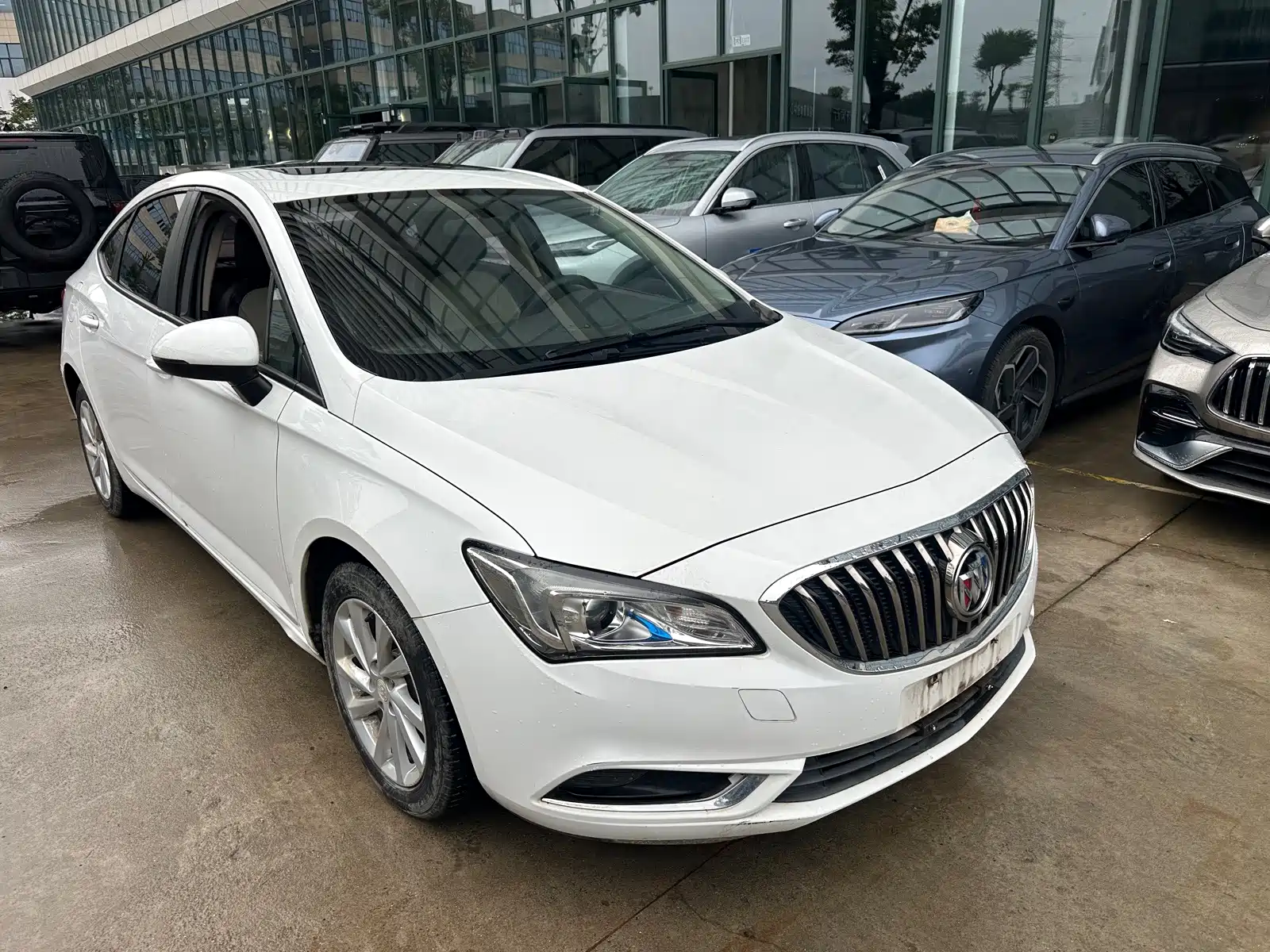Фото 3 - Buick Verano