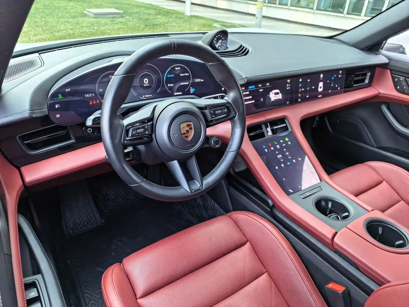 Porsche Taycan 2022 Facelift Taycan фото 21