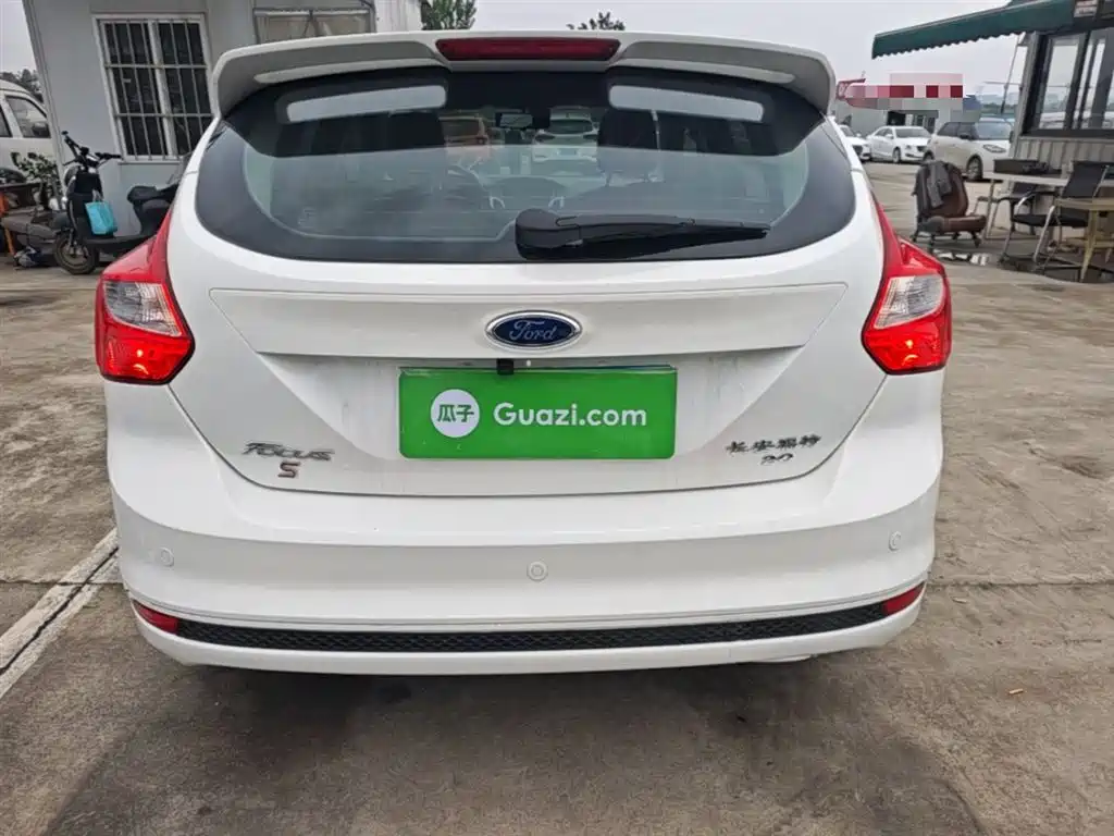 Фото 6 - Ford Focus