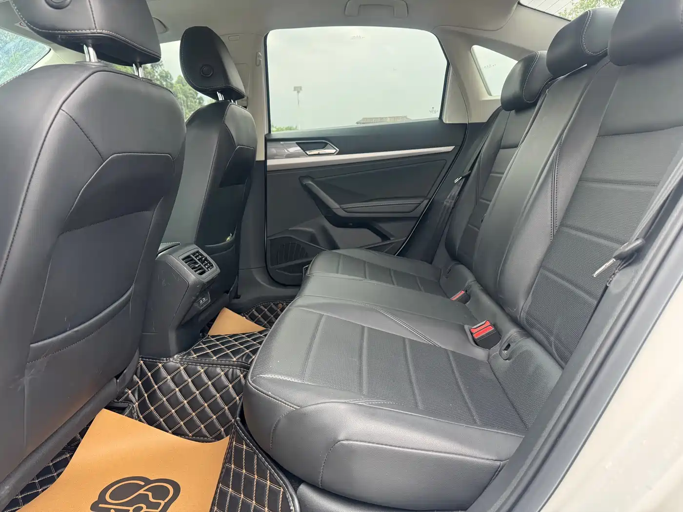 Volkswagen Lavida 2019 1.5L Automatic Comfort Edition China VI фото 14