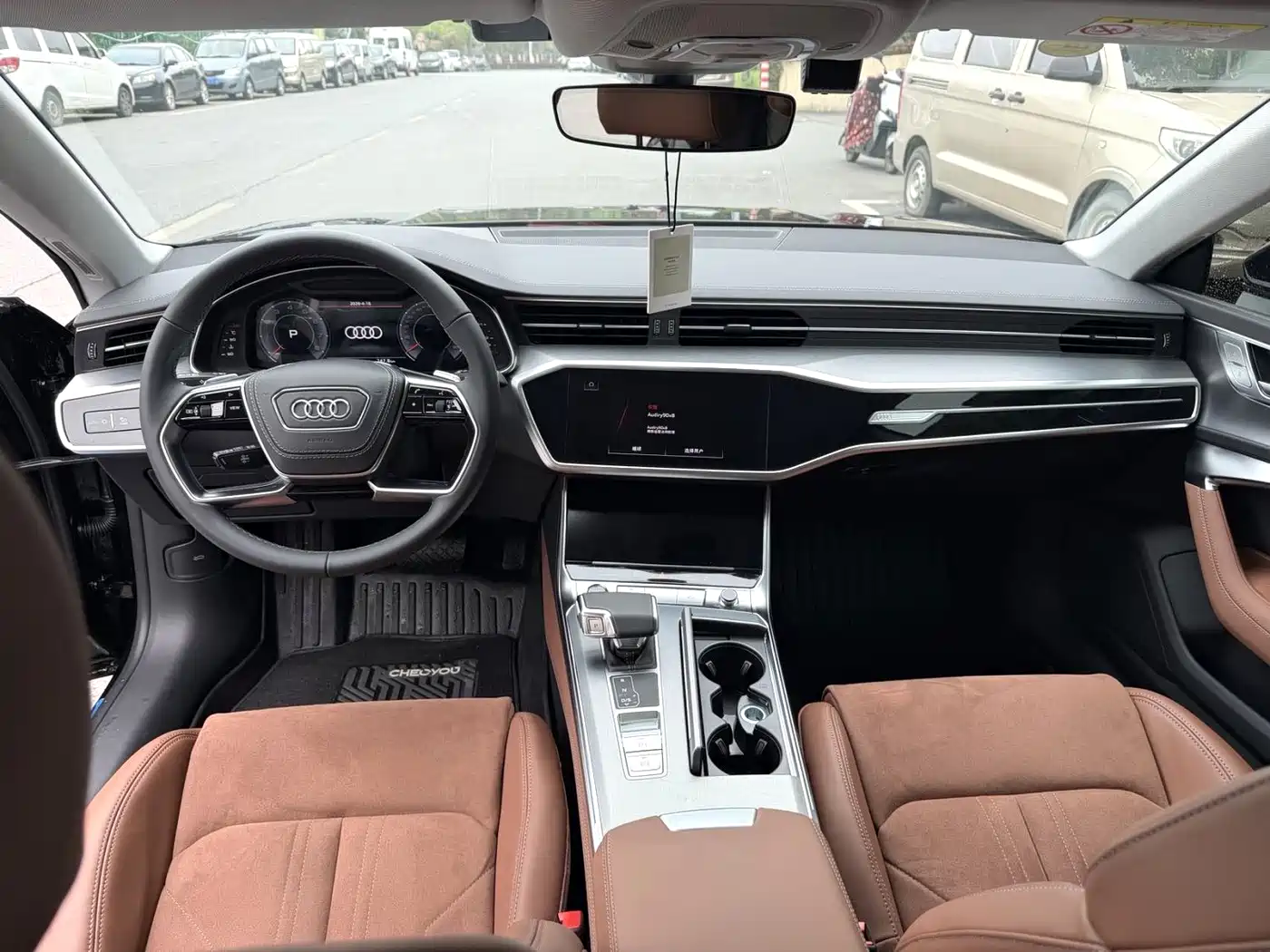 Audi A7L 2024 45 TFSI Luxury фото 9