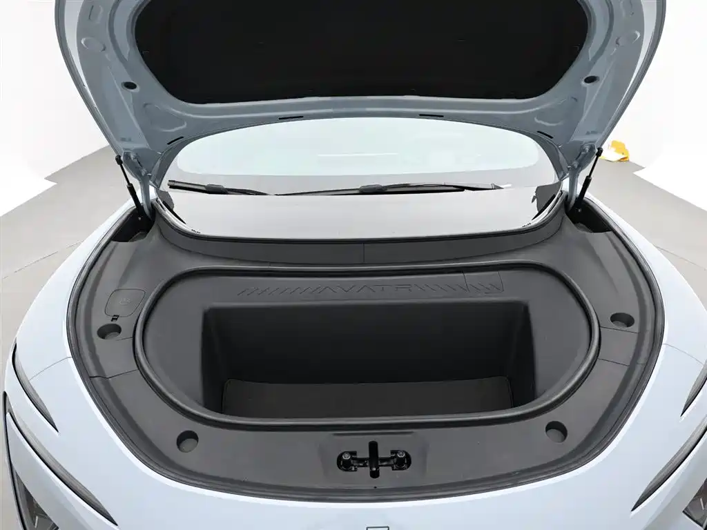 Avatr 12 2023 650 Triple Laser AWD Performance Edition фото 17