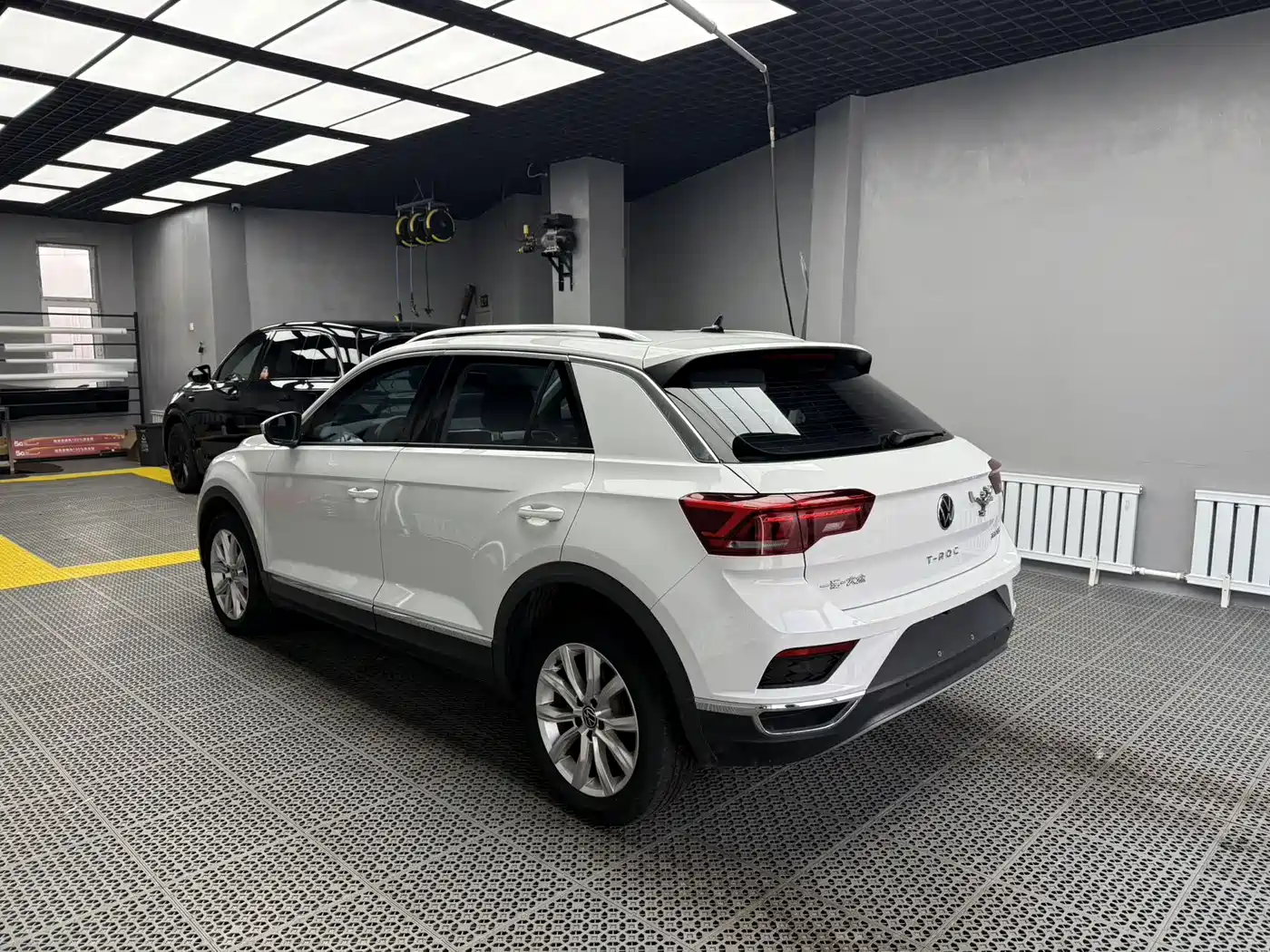 Volkswagen T-ROC 2022 280TSI DSG 2WD Elite PLUS фото 4