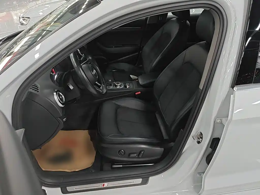Фото 15 - Audi A3