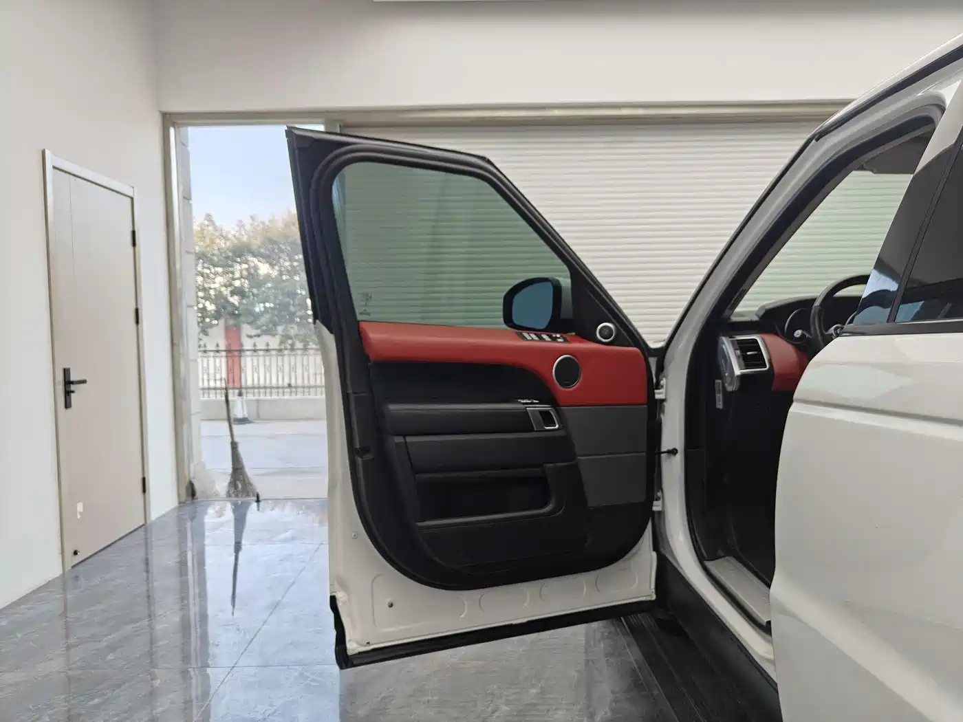 Land Rover Range Rover Sport 2014 3.0 SC V6 HSE фото 7