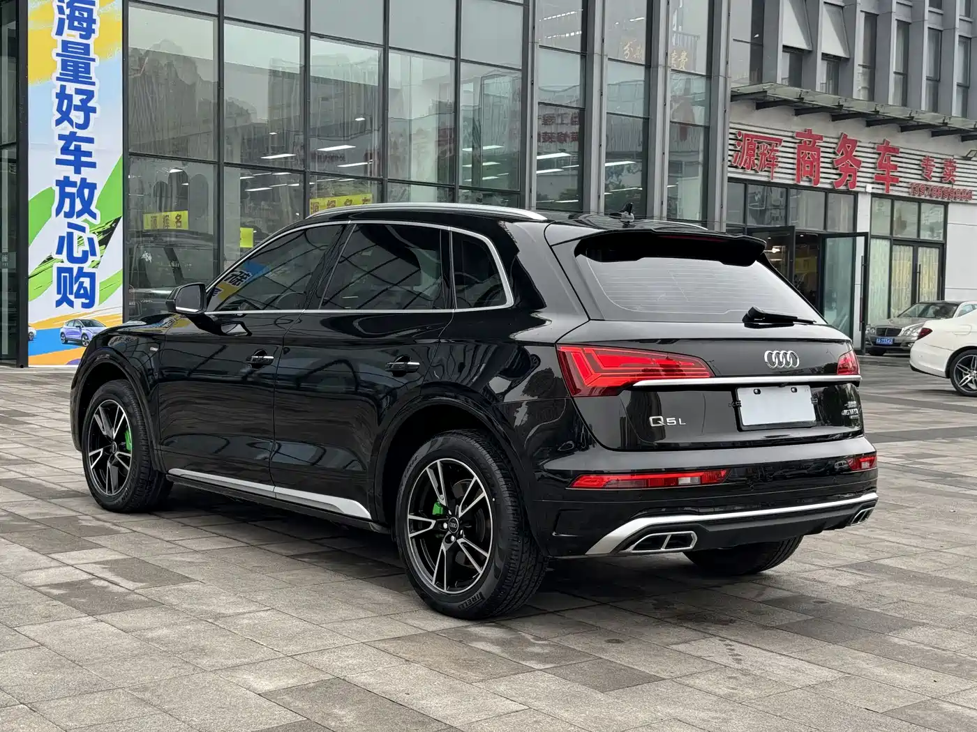 Audi Q5L 2022 40T Fashion Dynamic фото 5