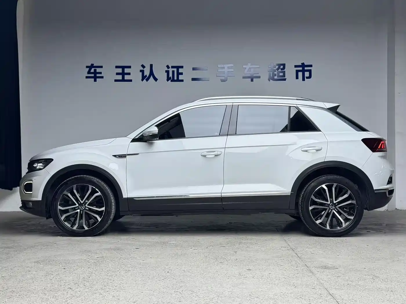 Volkswagen T-ROC 2021 280TSI DSG 2WD Comfort Connected фото 4