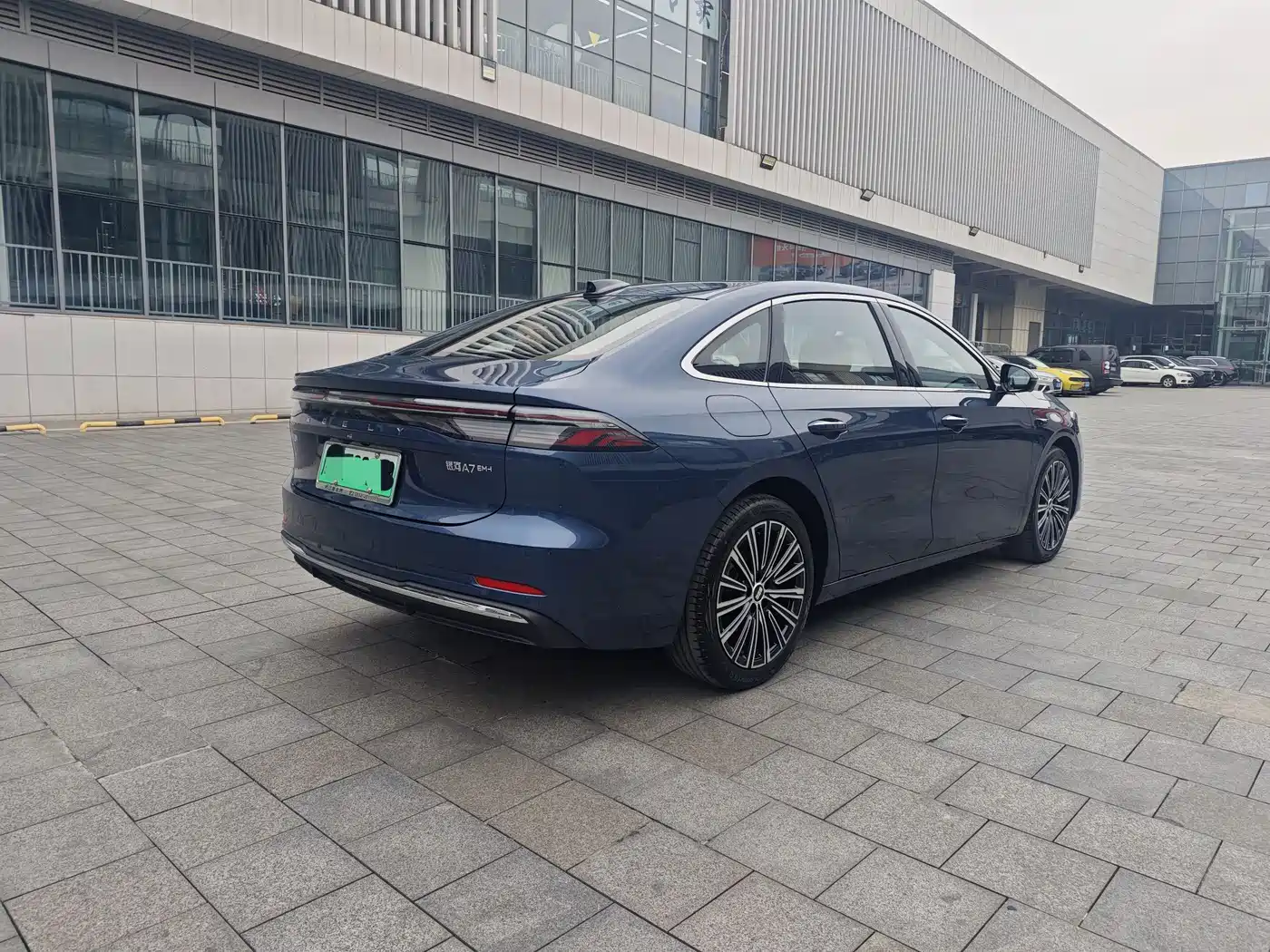 Geely Galaxy Galaxy A7 2025 EM-i фото 4