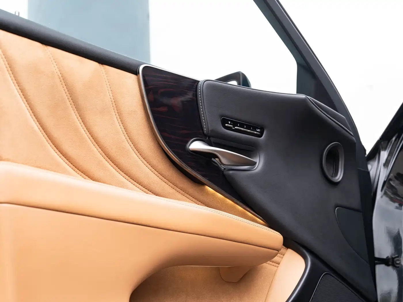 Lexus LS 2021 2021 500h Luxury Edition