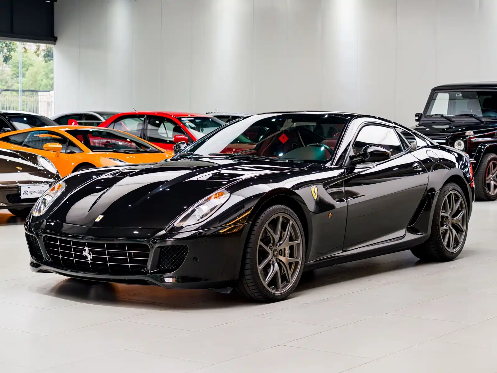 Фото 1 - Ferrari 599