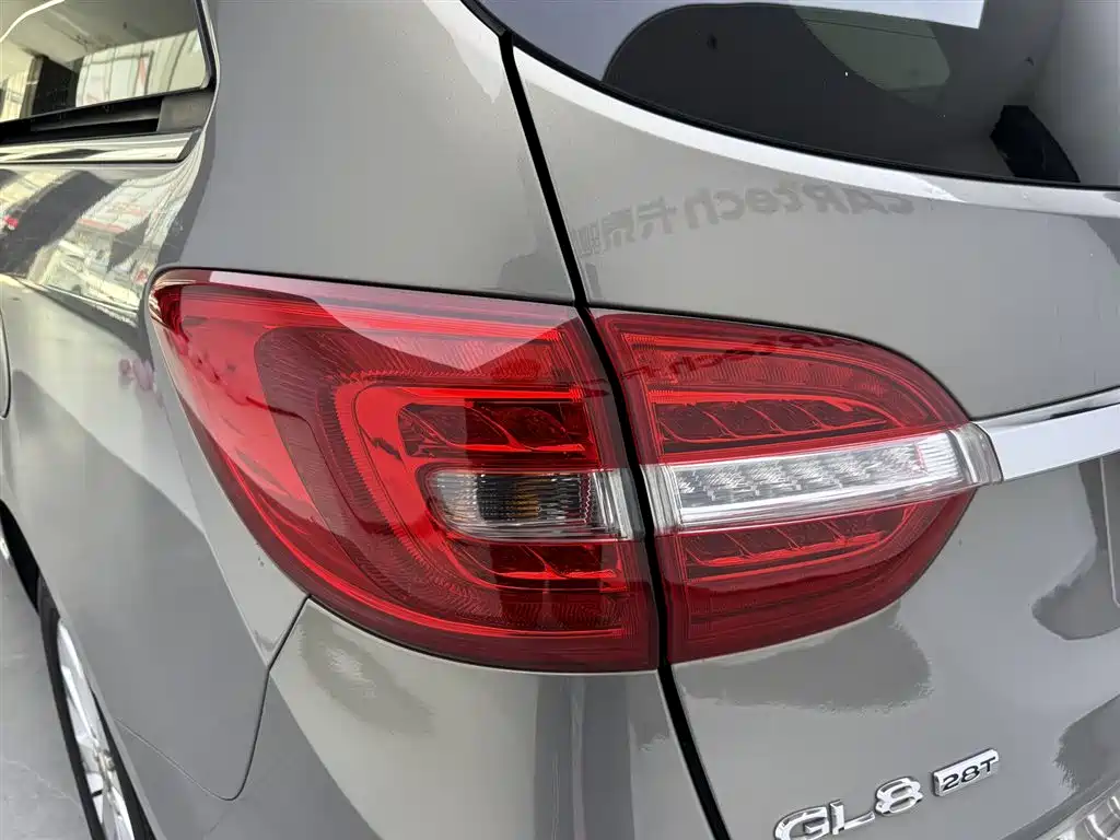 Buick GL8 2018 28T Luxury Model China VI фото 10