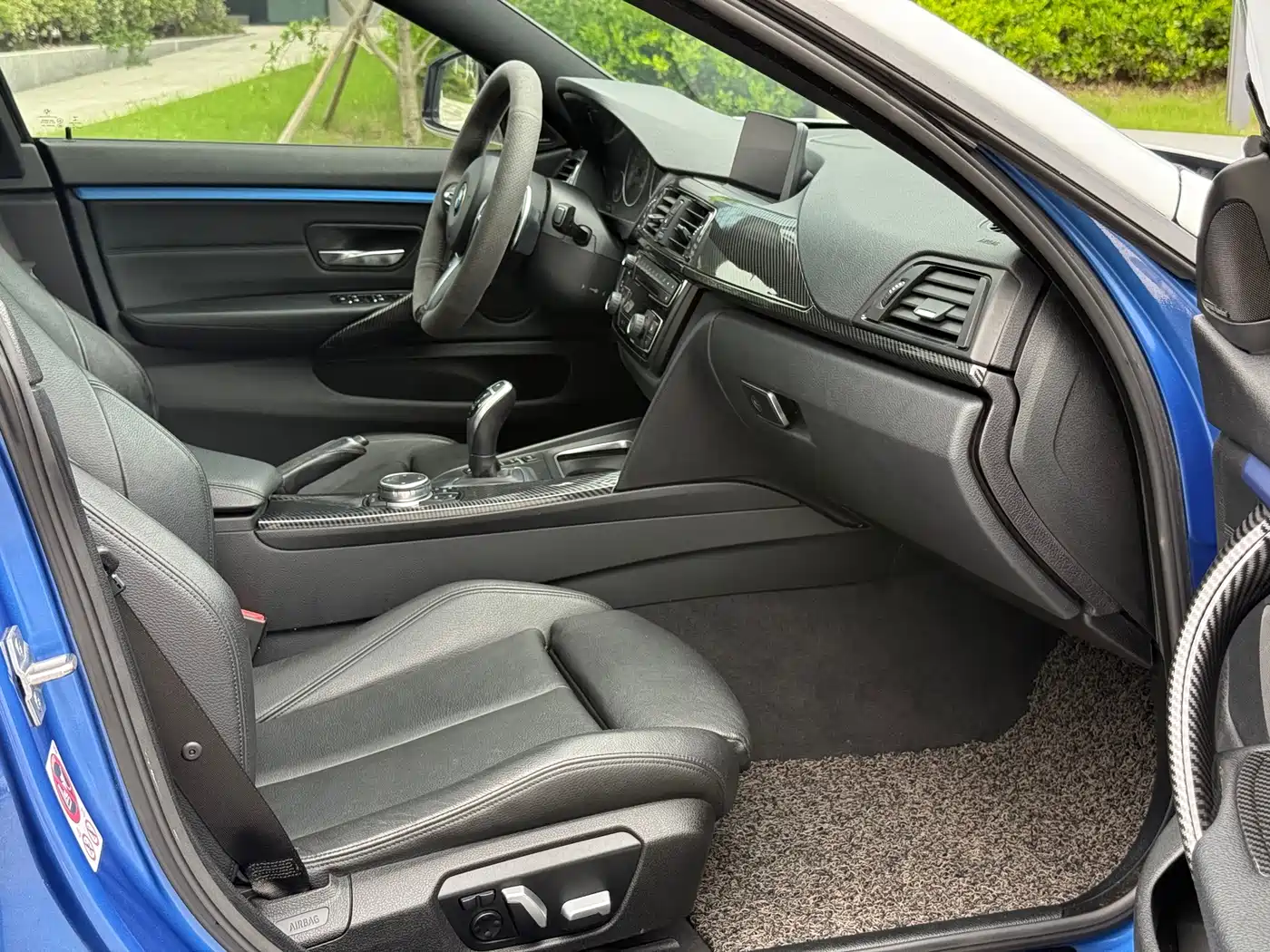 Photo 16 - BMW 4 Series
