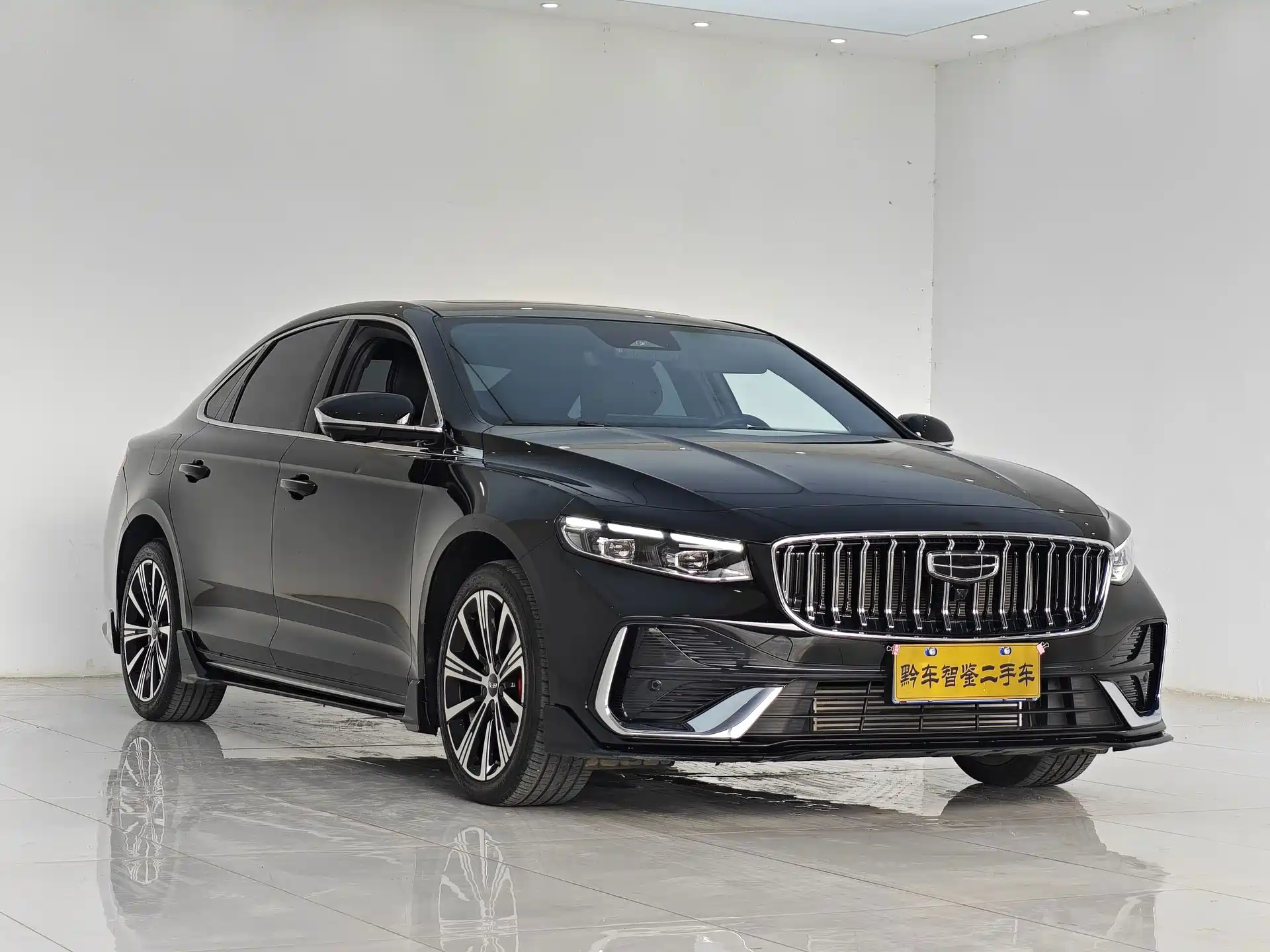 Фото 3 - Geely Preface