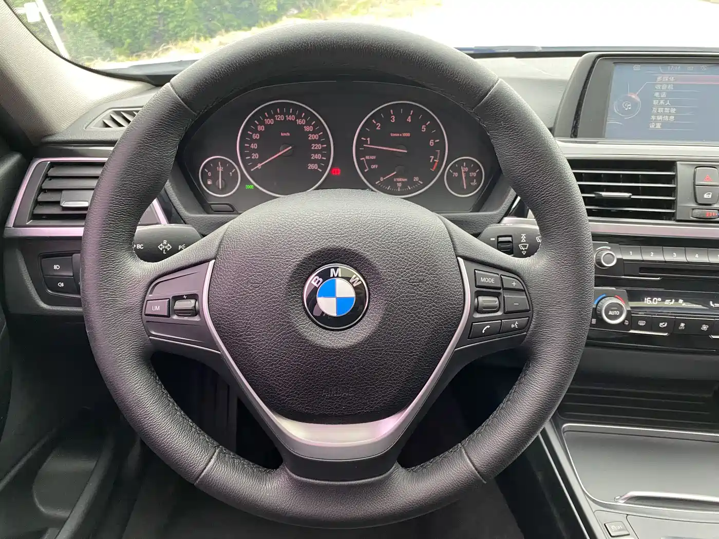 BMW 3 Series 2017 320Li Fashion фото 10