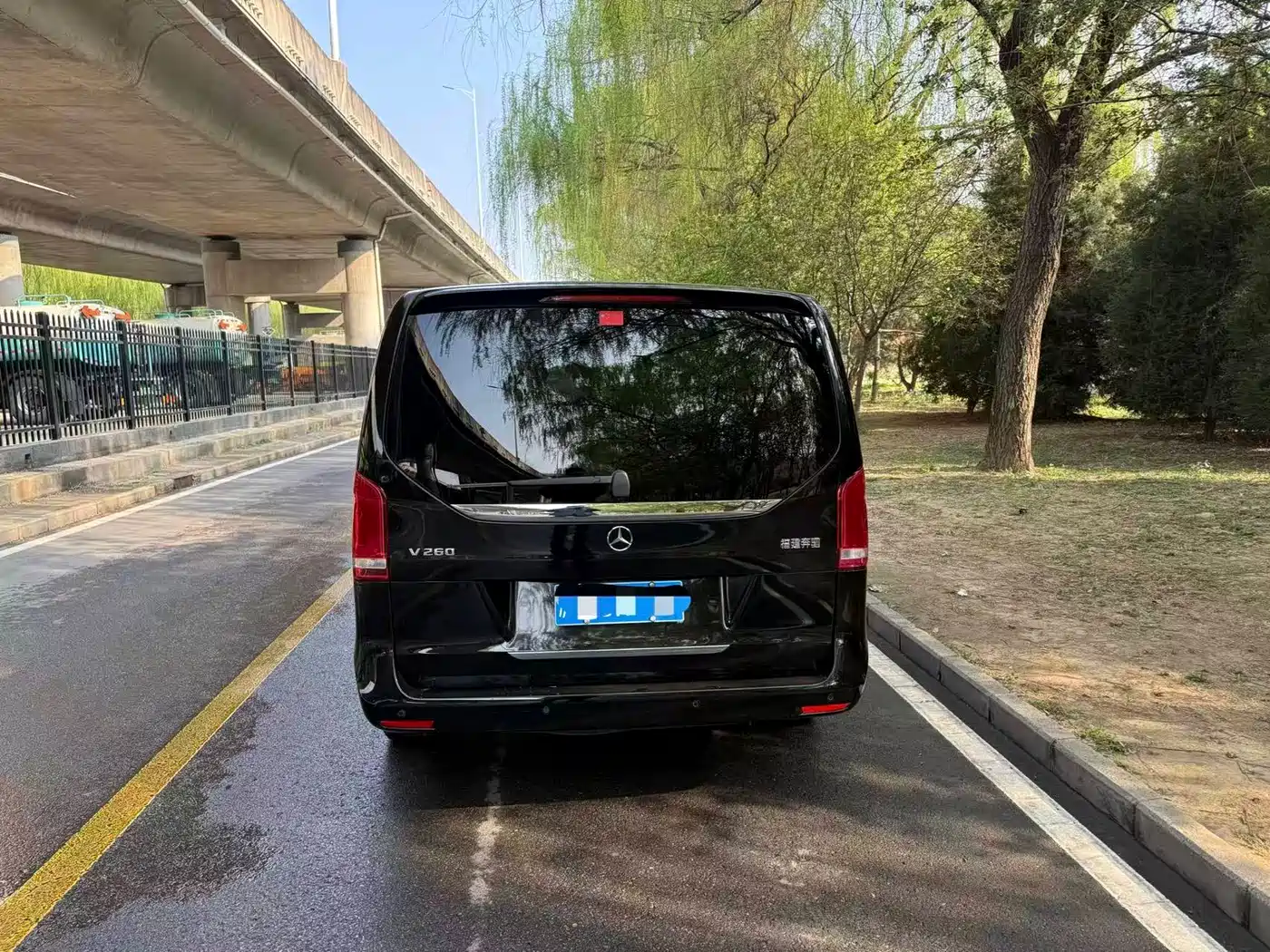 MERCEDES-BENZ V CLASS