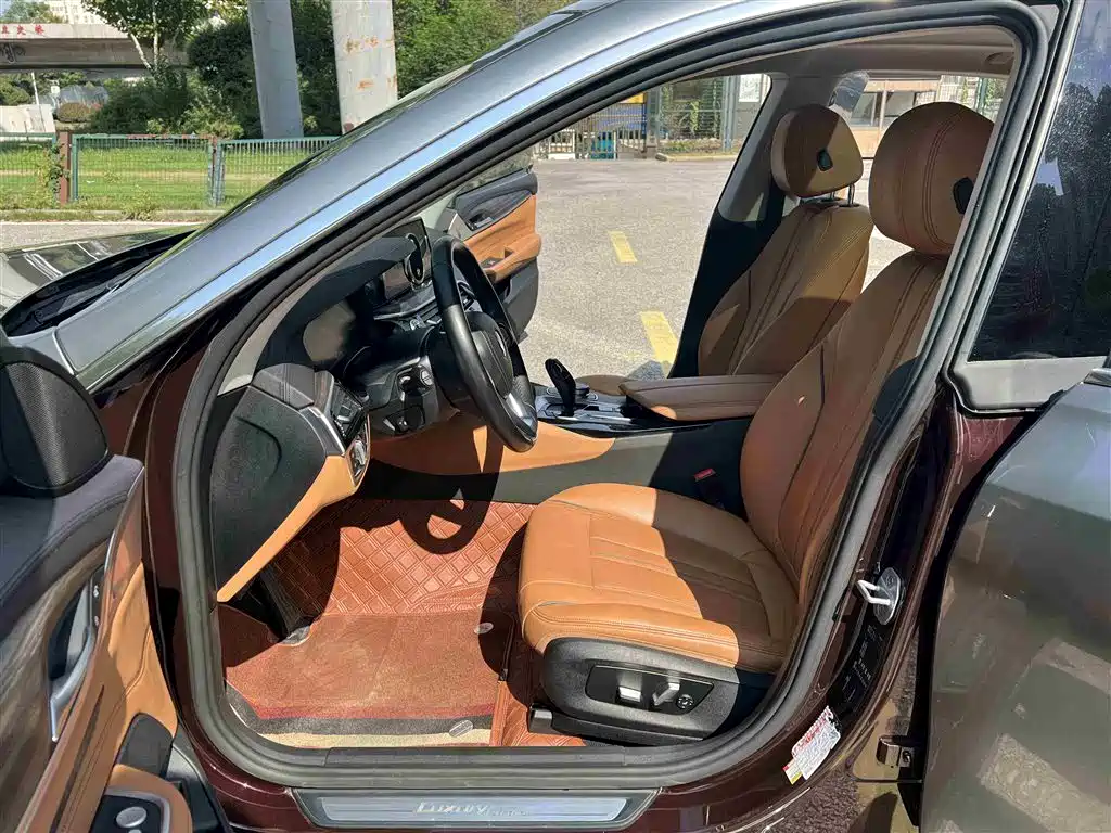 BMW 6 Series GT 2018 630i Luxury Design Package фото 14