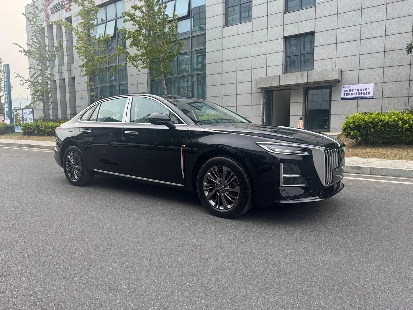 Hongqi H5 2026
