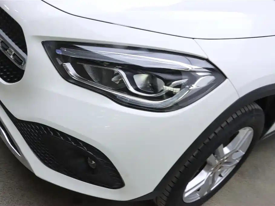 Mercedes-Benz GLA 2022 Facelift II GLA 200 фото 32