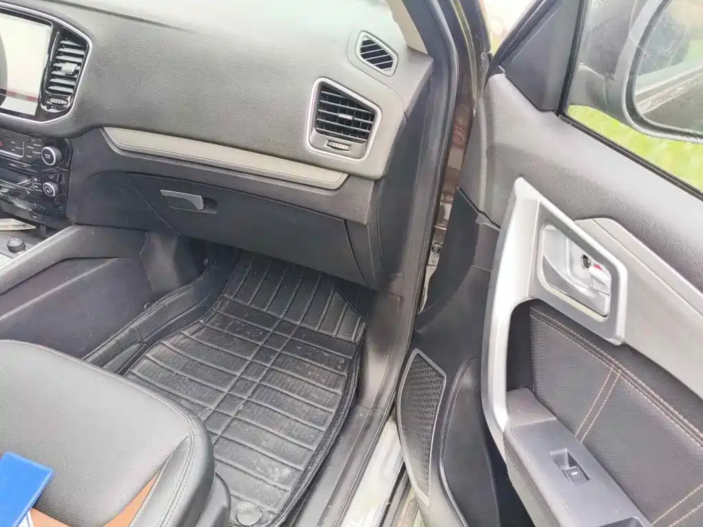 Geely Emgrand X6 2016 2016 1.3T CVT Flagship