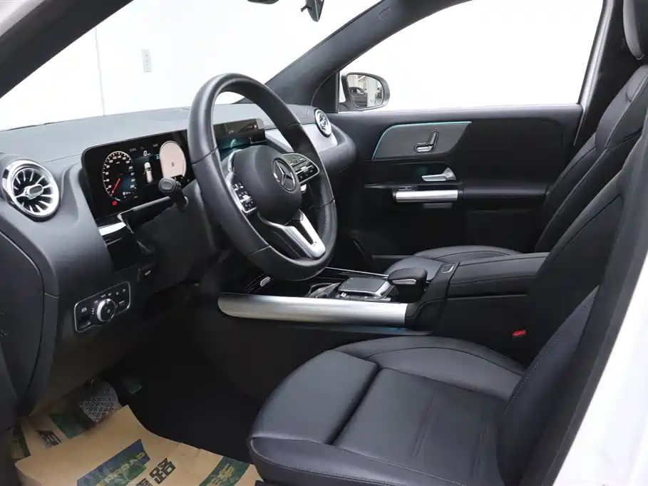 Mercedes-Benz GLA 2022 Facelift II GLA 200 фото 13