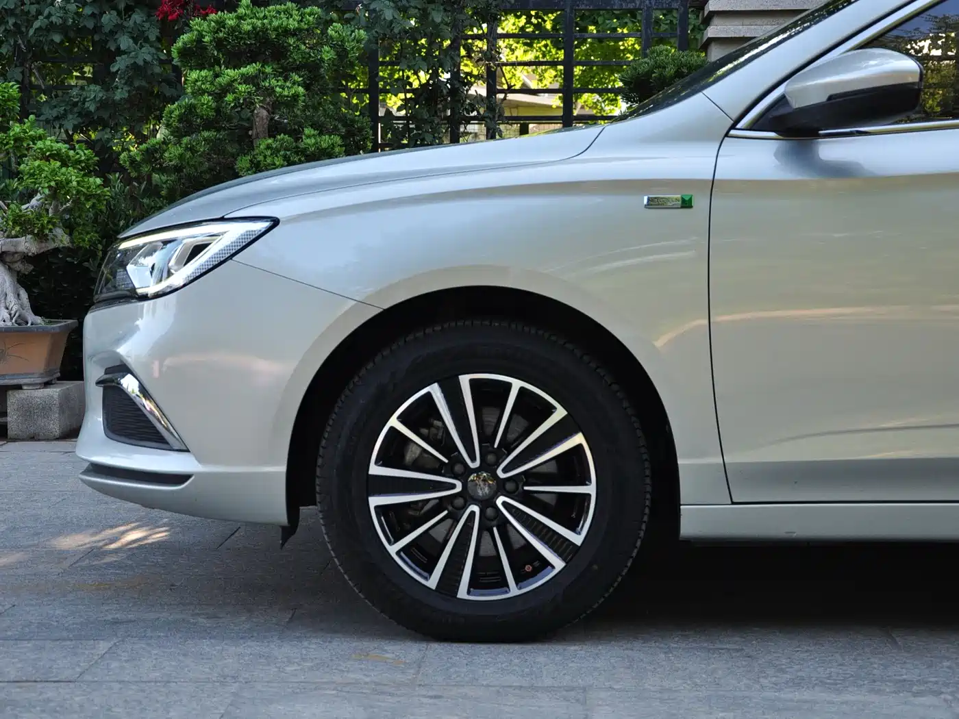 Roewe Ei5 2019 2019 Model Smart Connect Flagship Edition