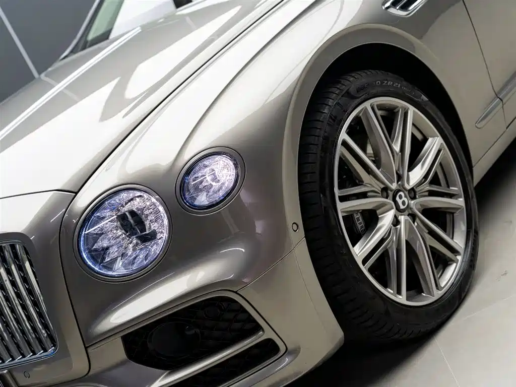 BENTLEY FLYING SPUR PLUG IN HYBRID