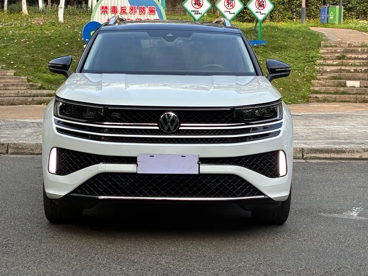Volkswagen Talagon 2023 380TSI 4WD R-Line Touring Edition фото 2