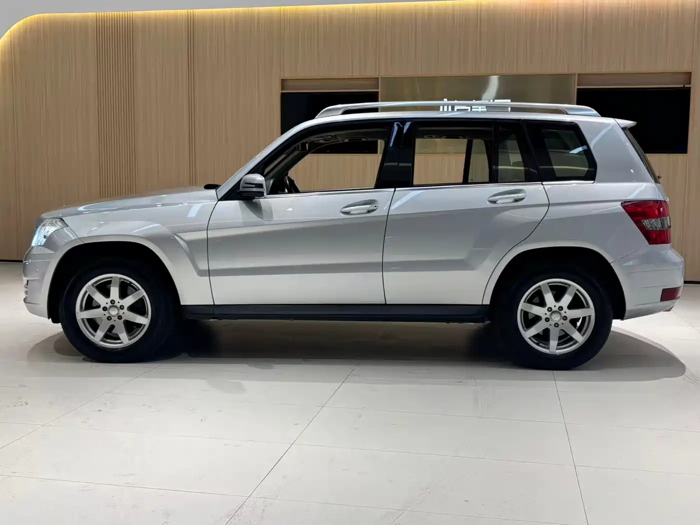 Mercedes-Benz GLK-Class (Import) 2010 GLK 300 4MATIC Fashion фото 3