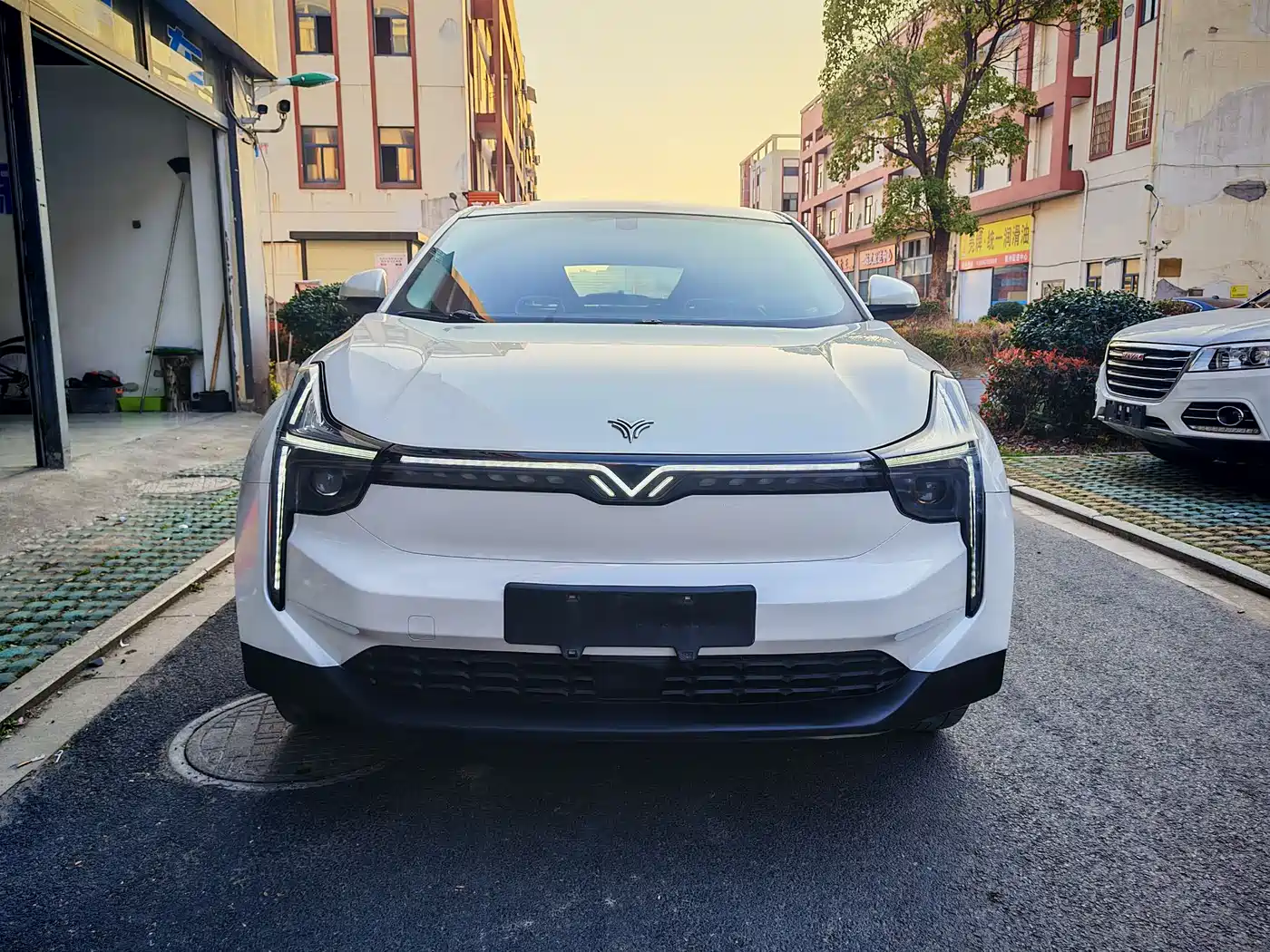 NEZHA AUTOMOBILE NEZHA U