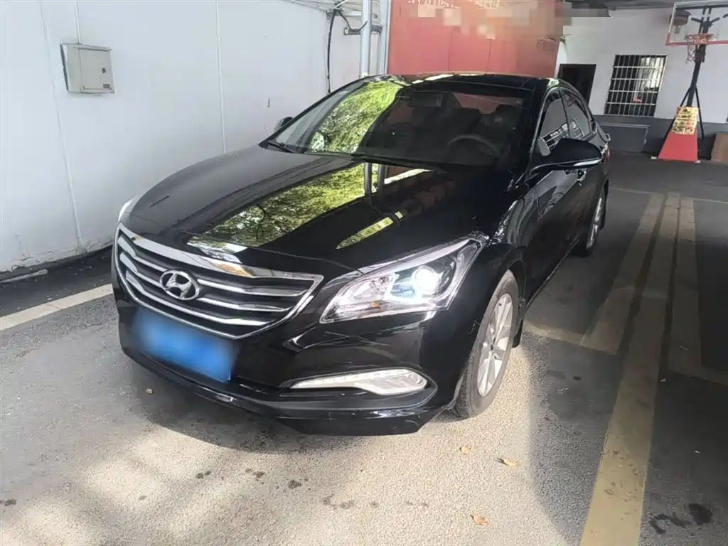 Hyundai Mistra 2014 1.8L Auto Smart GLS фото 2
