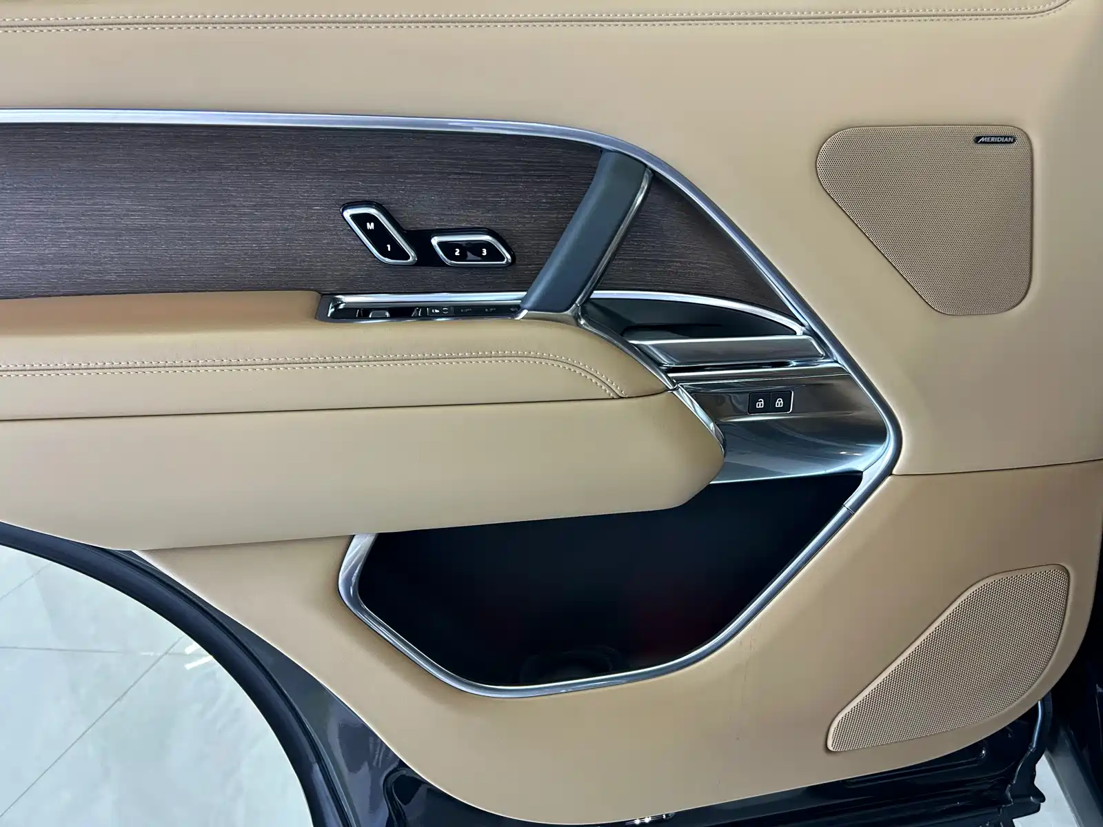Фото 38 - Land Rover Range Rover