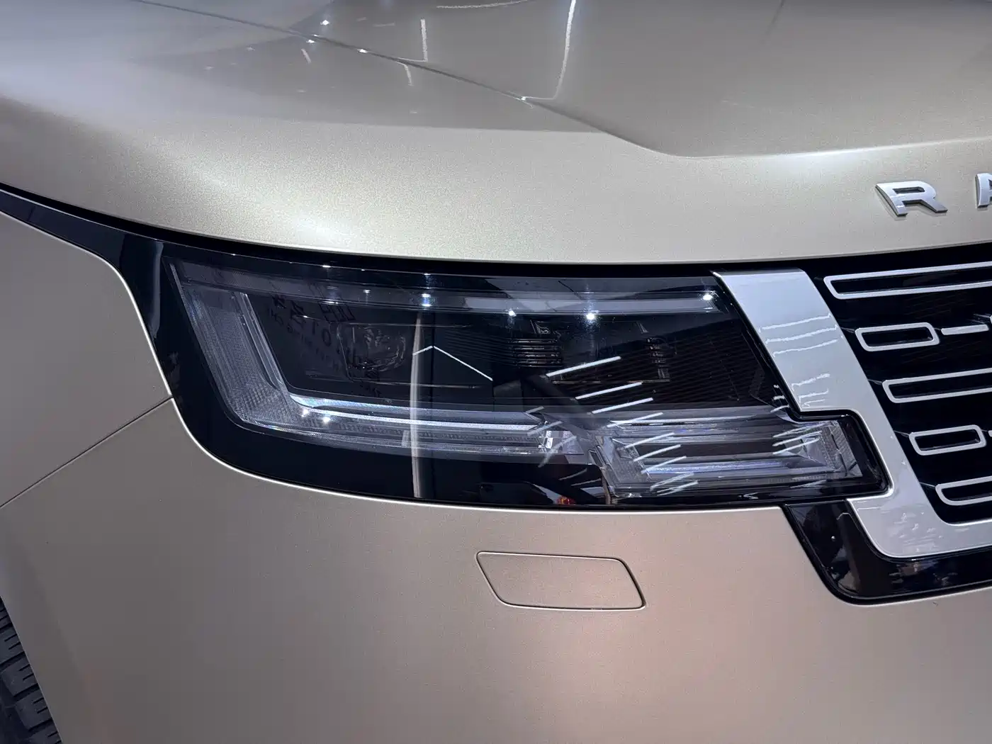 LAND ROVER RANGE ROVER