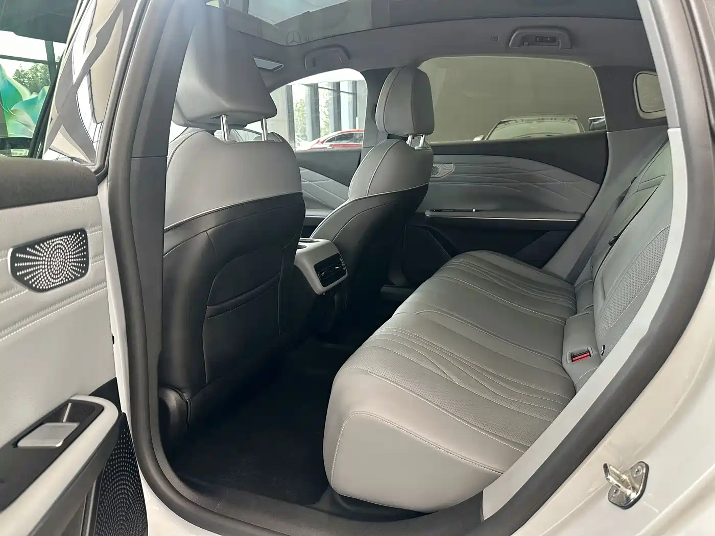 Geely Galaxy Galaxy E8 2024 2024 665km RWD Starship Voyager Edition