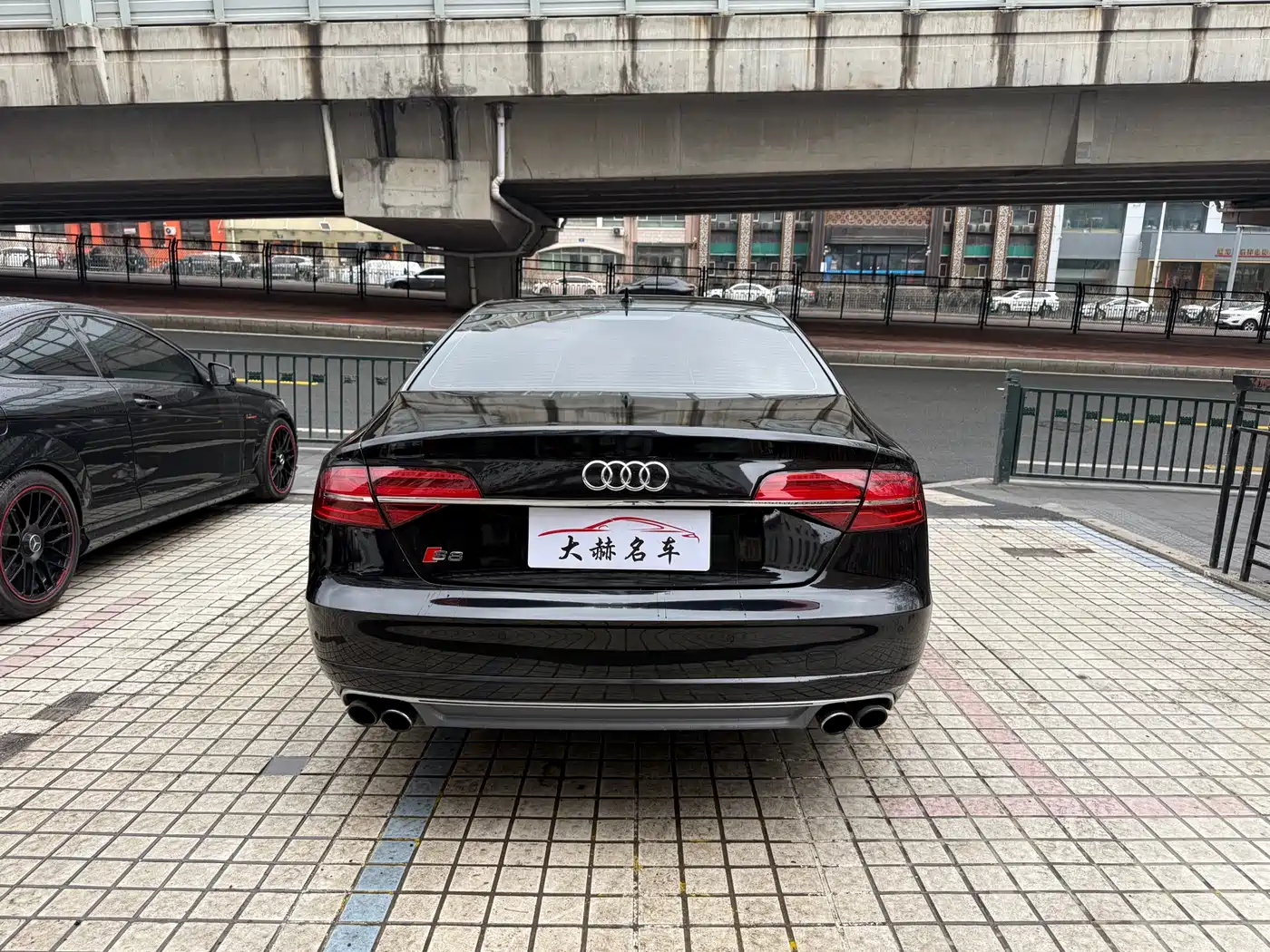 Audi S8 2013 S8 4.0TFSI quattro фото 5