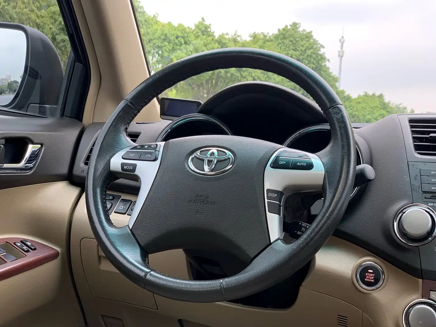 Toyota Highlander 2012 2.7L 2WD 7-Seater Luxury Edition фото 20