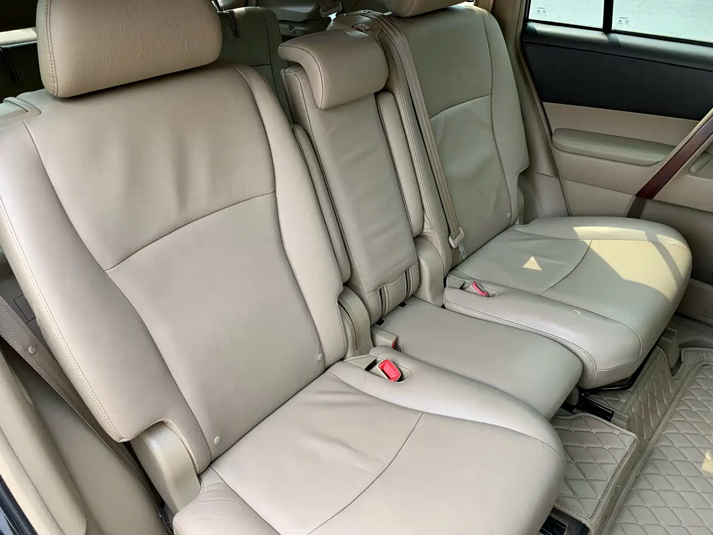 Toyota Highlander 2012 2.7L 2WD 7-Seater Luxury Edition фото 29