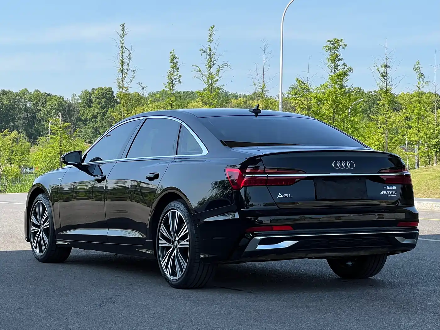 Audi A6L 2025 45 TFSI quattro Premium Sport фото 18