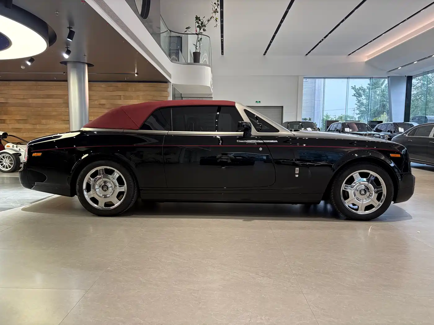 Rolls-Royce Phantom 2009 2007 6.7L Soft-top Convertible