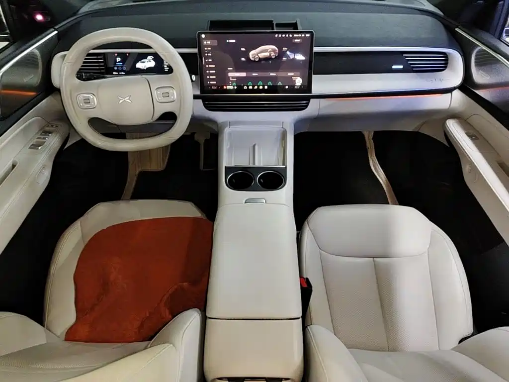 صورة 10 - XPeng G6