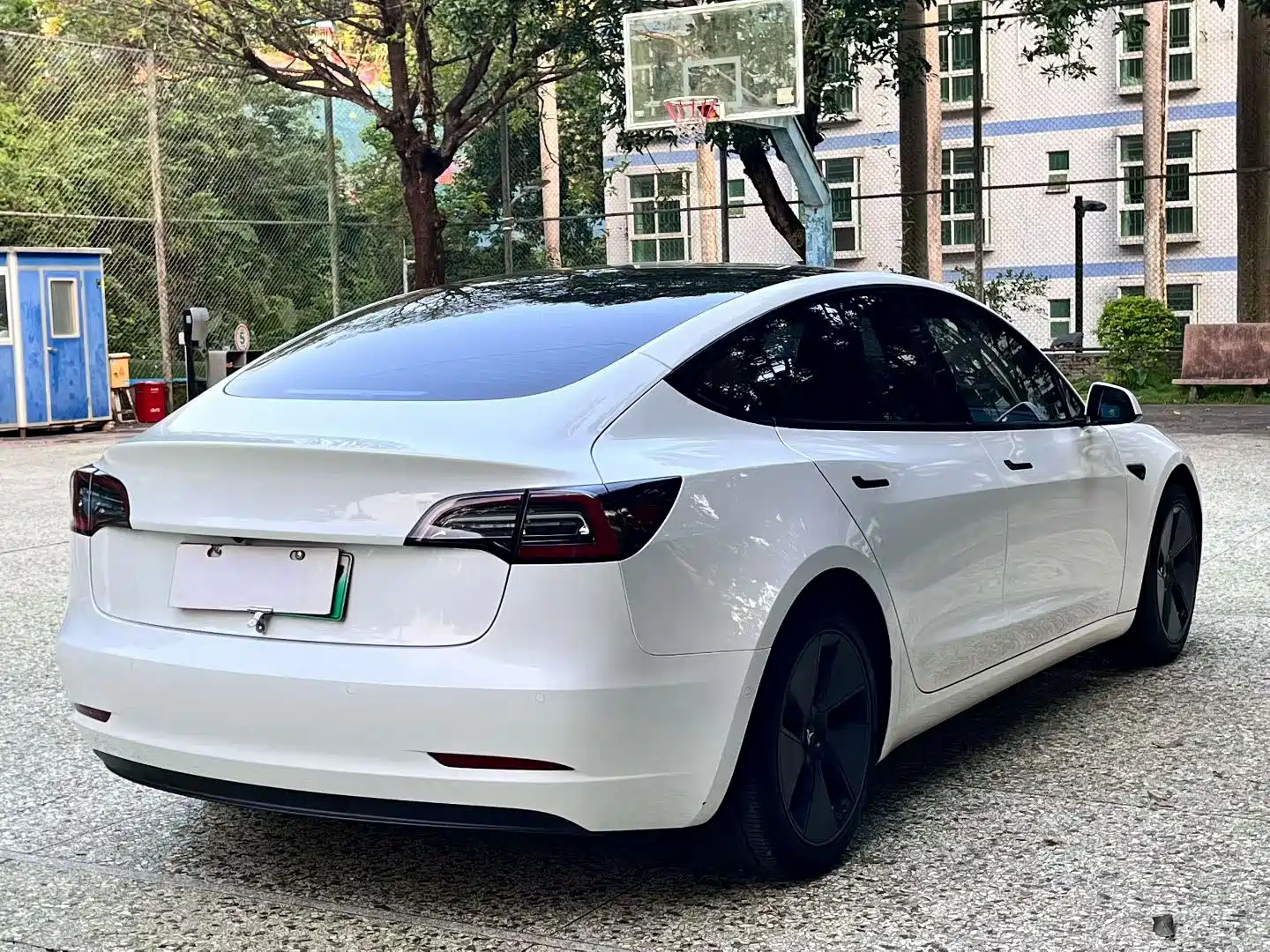 Photo 9 - Tesla Model 3